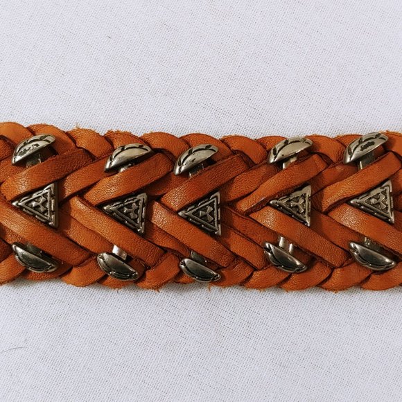Braided Leather M Belt Made in Turkey Silver Metal Accents and Buckle main image 10